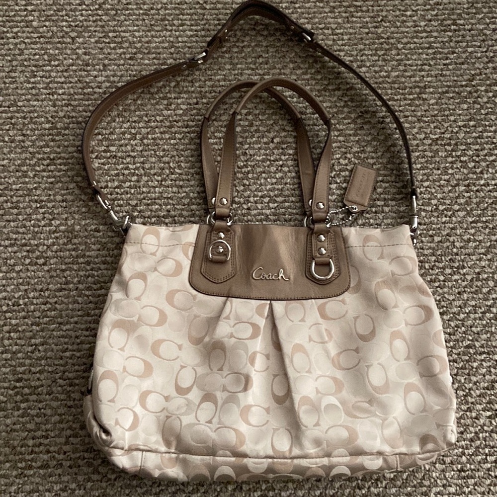 Coach handbag Gorgeous!!!